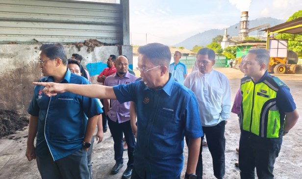 Kilang hampas kelapa sawit sebabkan bau busuk diarah henti operasi sementara