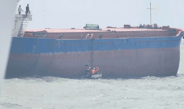 37 diselamatkan selepas kapal Vietnam karam di Laut China Selatan
