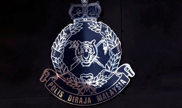 Maut dilanggar lari ketika tukar tayar, polis kesan suspek