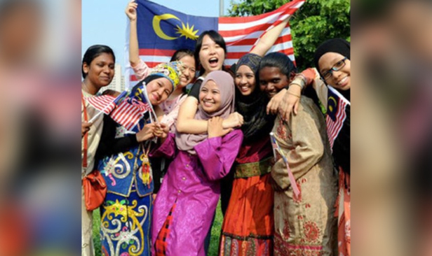 Pelihara keharmonian negara  berteraskan budaya bangsa Melayu