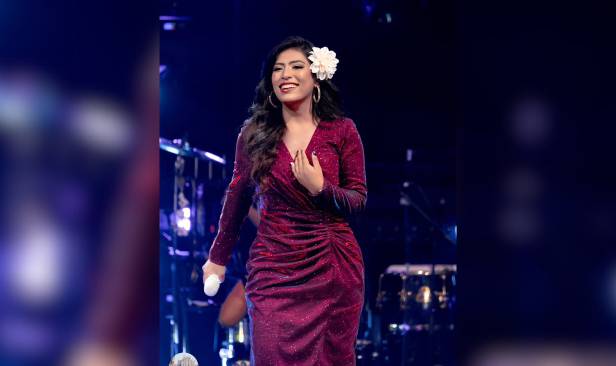 Yazmin Aziz lebar sayap ke Mongolia