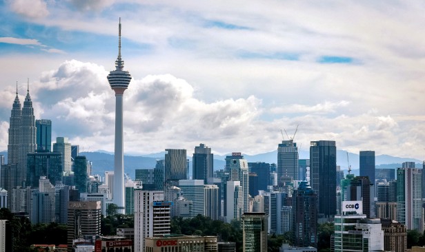 AMRO semak naik unjuran pertumbuhan ekonomi Malaysia kepada 4.9 peratus
