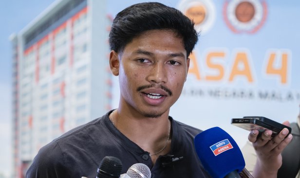 Sambung pengajian di UM tidak jejas peluang pendedahan - Azeem