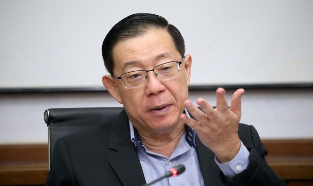 'Projek tambakan laut Karpal Singh Drive diberi secara rundingan terus, bukan tender terbuka' - Guan Eng