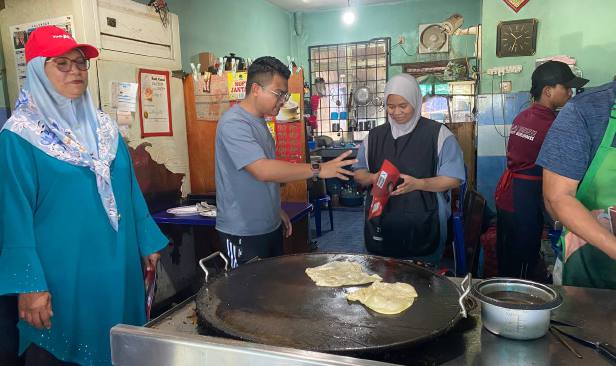 'Sebagai calon termuda, saya kena berani, terus turun padang dekati pengundi' - Danish Nazran