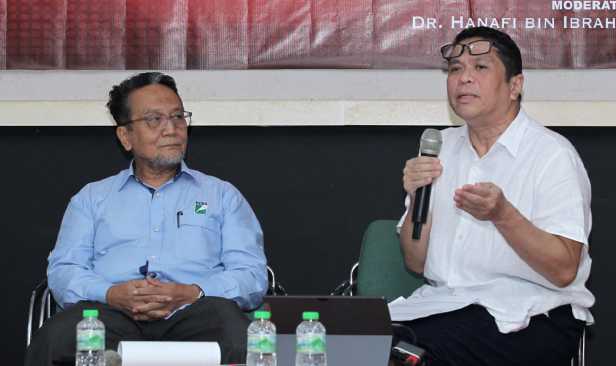 Karya sastera, antara estetika dan ilmu