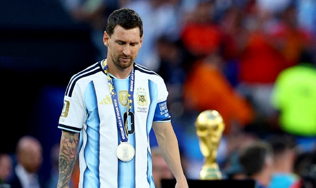 Messi pulang ke Argentina bersama keluarga