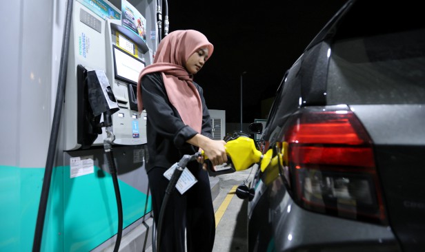 Subsidi minyak cecah RM40 bilion cabar ketahanan fiskal kerajaan - Penganalisis
