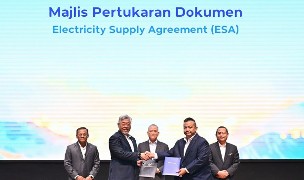 TNB, Air Selangor meterai dua perjanjian bagi perkukuh daya tahan tenaga dan air negara